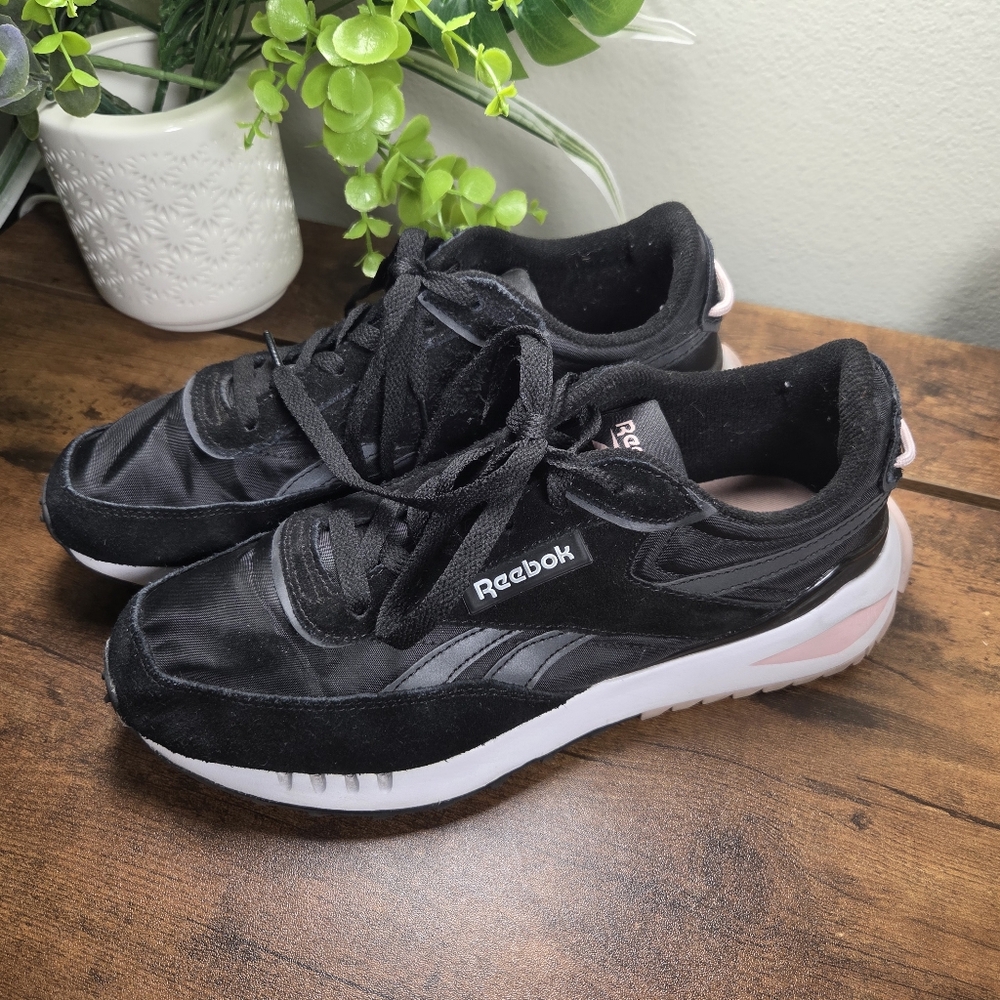 Sz 9 Reebok Women's Black Galaxy 10 Athletic Sneakers